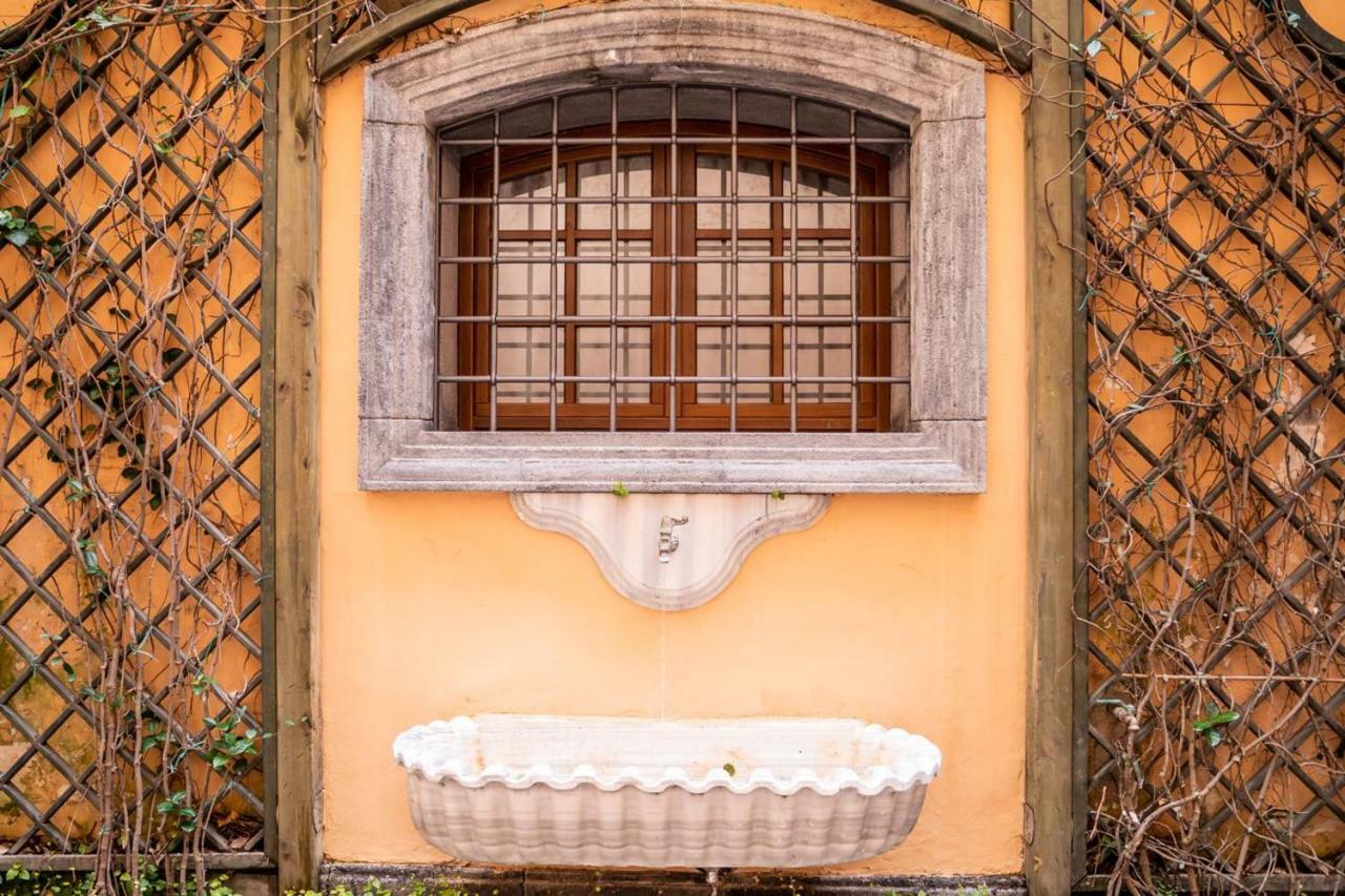 Suite Piazza del Gesù Napoli Esterno foto