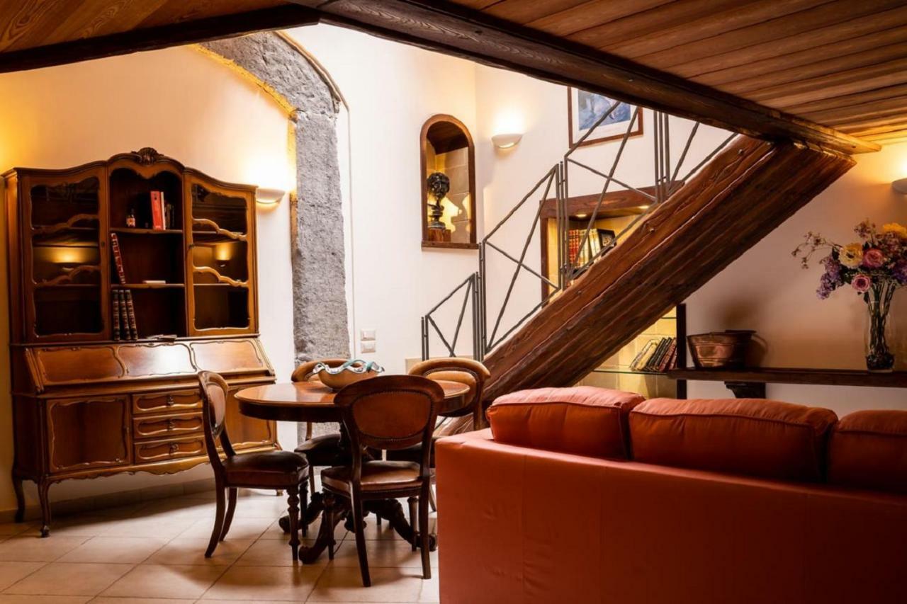 Suite Piazza del Gesù Napoli Esterno foto