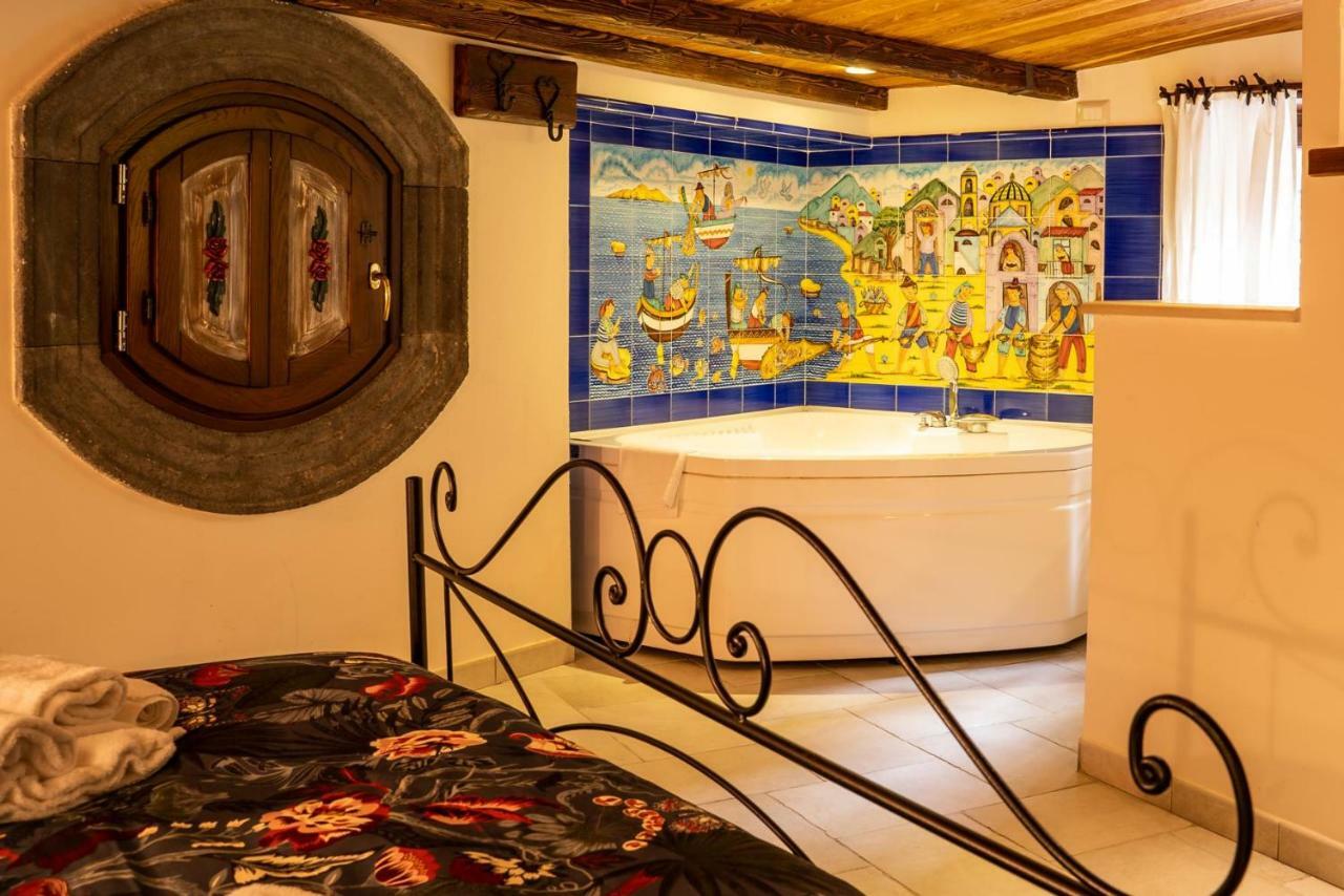 Suite Piazza del Gesù Napoli Esterno foto
