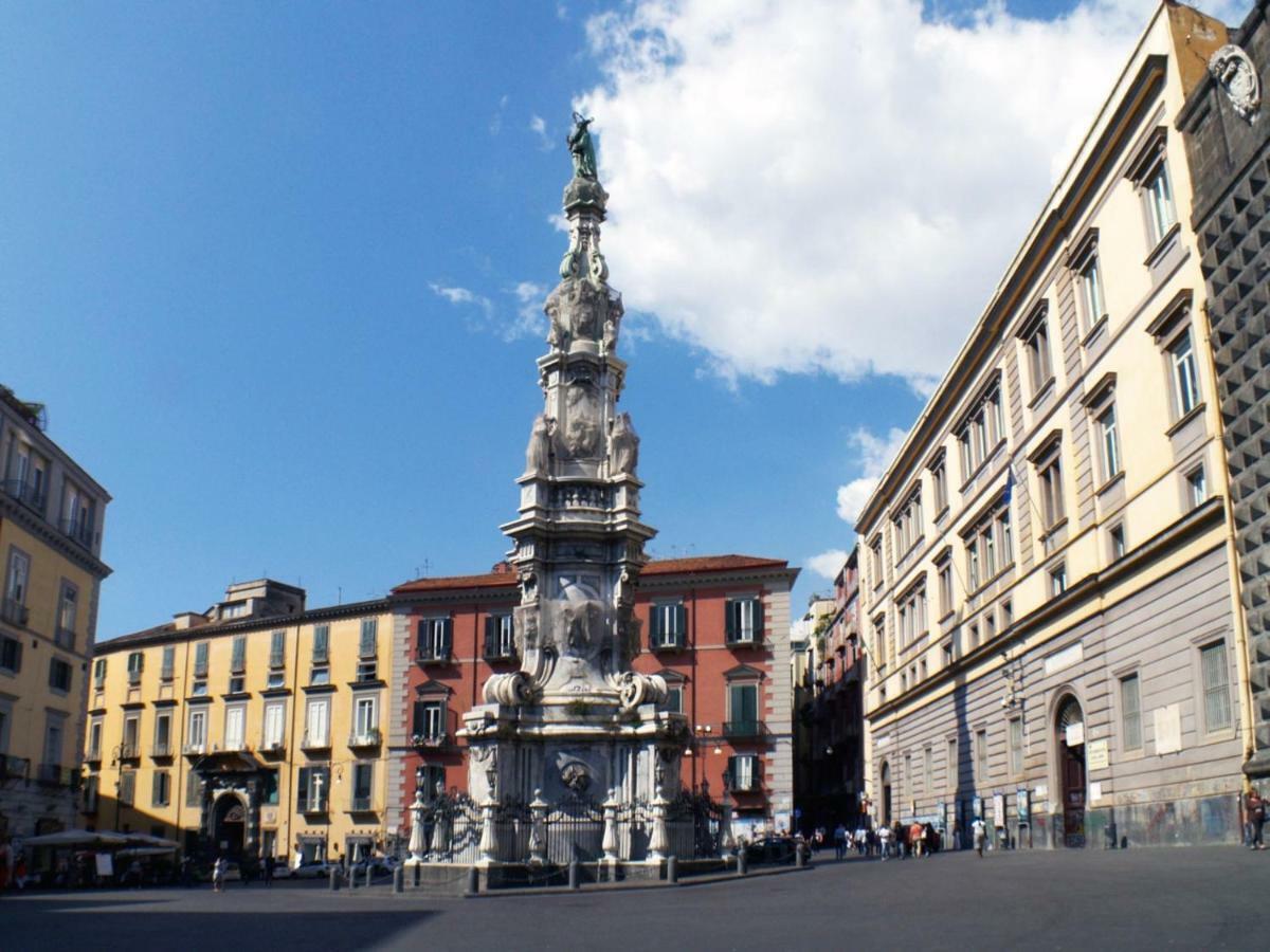 Suite Piazza del Gesù Napoli Esterno foto